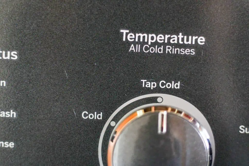 washing temperature knob set to tap cold