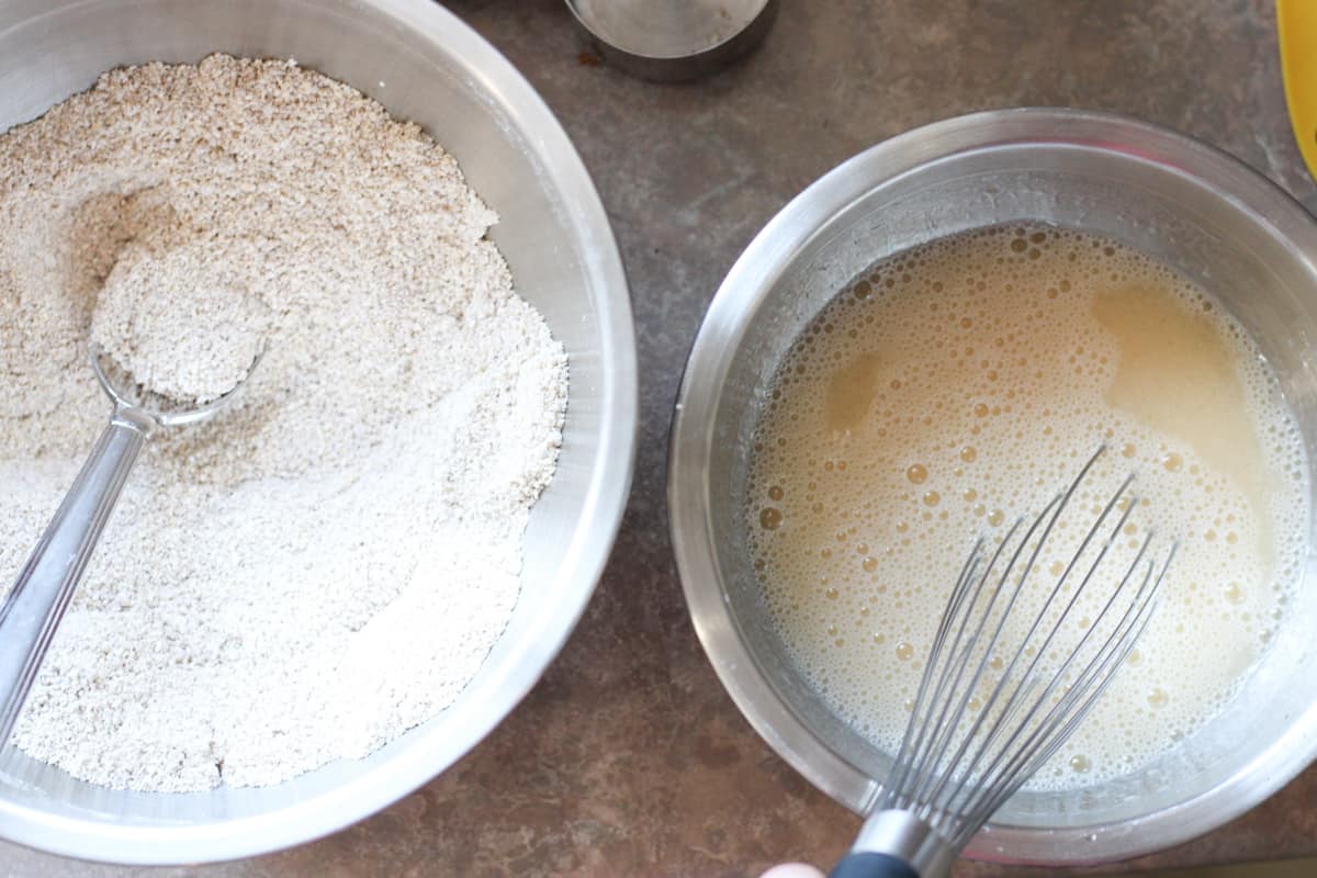 dry ingredients and wet ingredients in separate bowls
