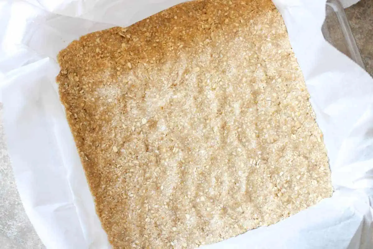 oat crust in an 8x8 pan